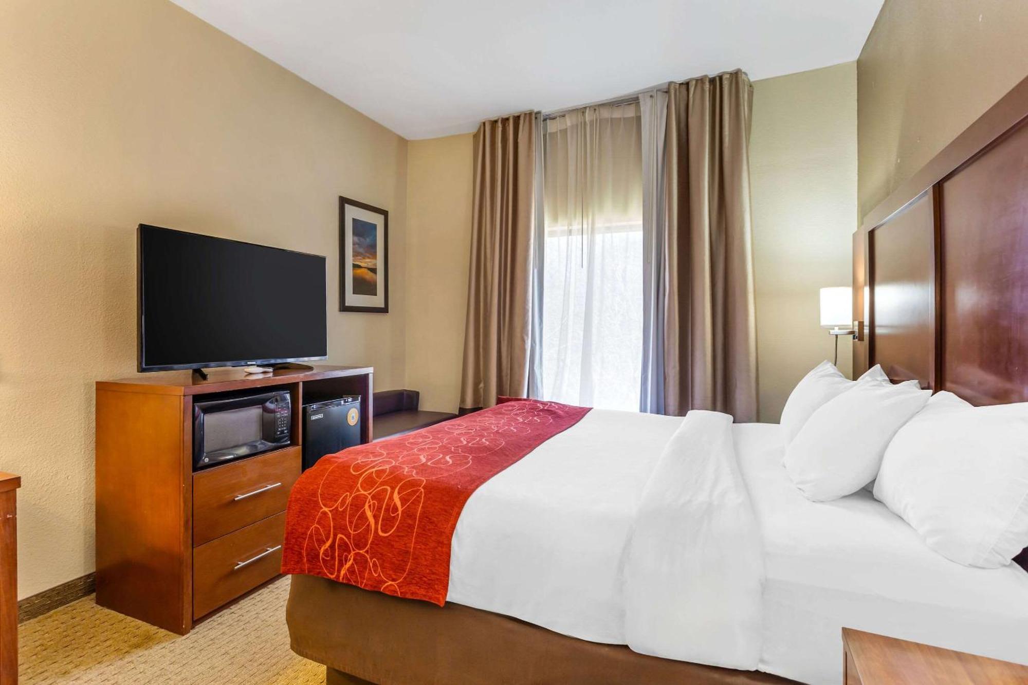 Comfort Suites South Point - Huntington Bagian luar foto